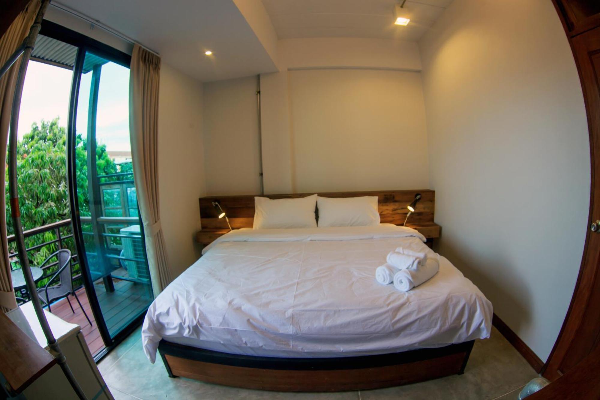 The Arak Bed Bar And Hostel Chiang Mai Cameră foto